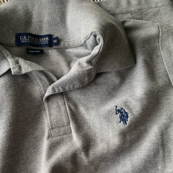 U.S. Polo Assn. Men's Gray Crewneck Sweater - Picture 1 of 4